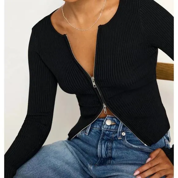 NEW GOOD AMERICAN virgo rib sweater in black
