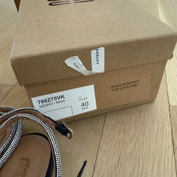 New in box Bibi Lou Anthropologie black bow crystal flats