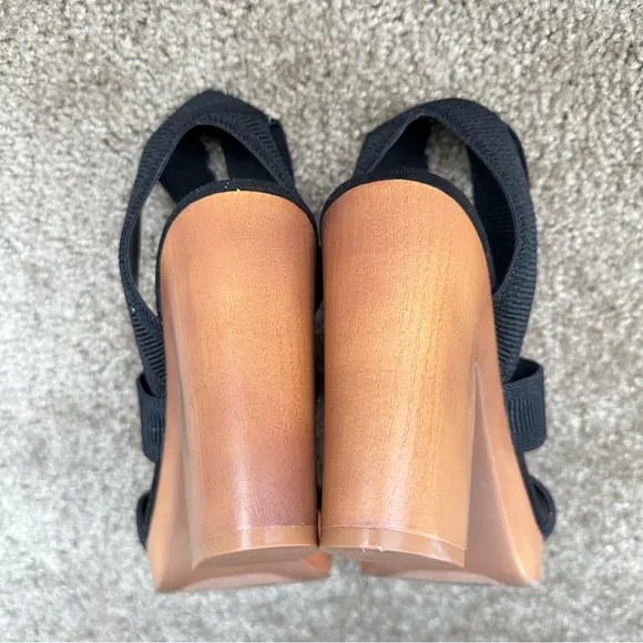 New INC International Concepts $89 Roesiaf Platform Block Heel Sandals Size 10
