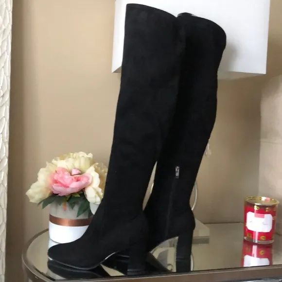 NEW Marc Fisher Knee high black Boots