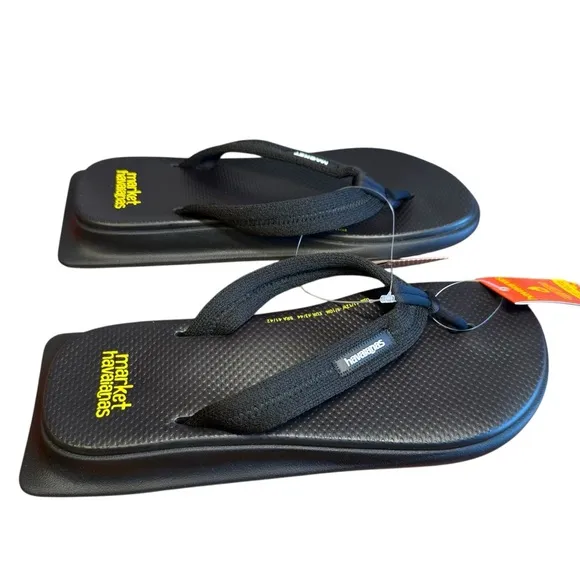 New Market Havaianas Heat Reactive Flat top Sandals Black. Unisex 9/10M 11/12W.