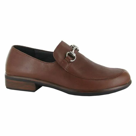 NEW NAOT women's bentu loafers in soft chestnut leather
