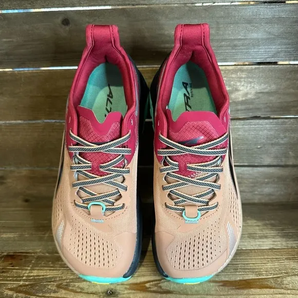 New NWOB Womens Altra Olympus 5 Athletic Trail Running Sneakers Shoes Size 7 M