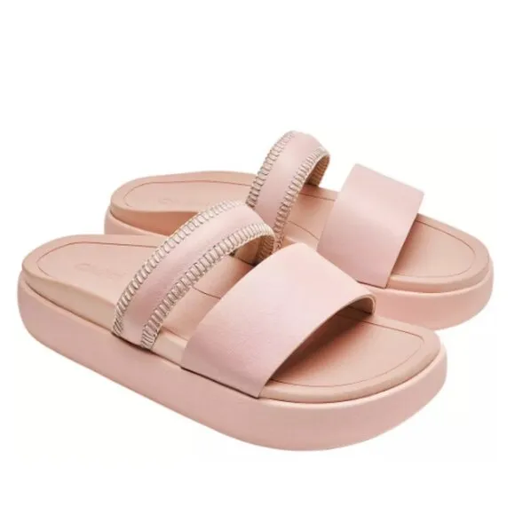 New OluKai Arrival! Women's Pae Sandals for Summer