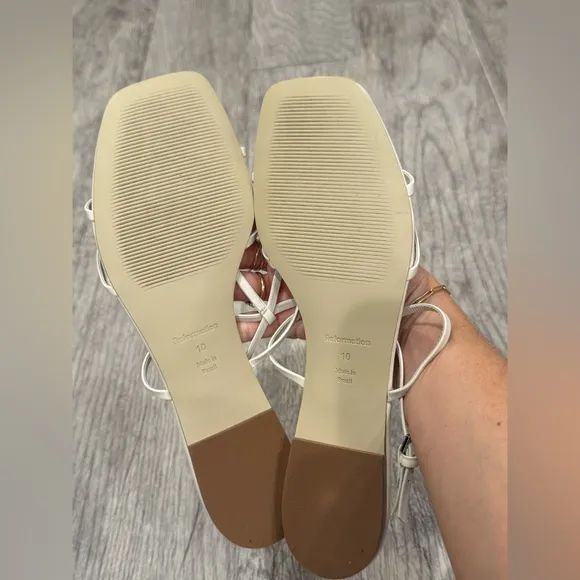 NEW Reformation white patent leather Maya bow sandals