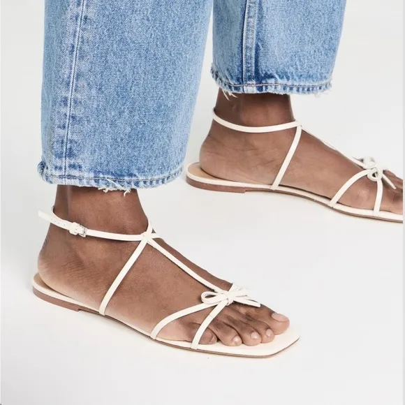 NEW Reformation white patent leather Maya bow sandals