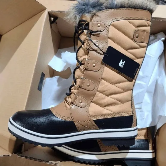 New Sorel Tofino II Women's Waterproof Boots Size 10 Curry, Fawn