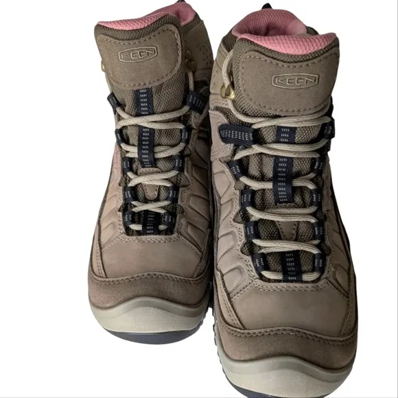 NEW ...Targhee IV Mid Waterproof Hiking Boots - Women's... Size