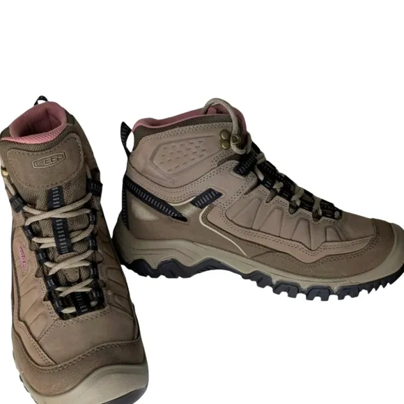 NEW ...Targhee IV Mid Waterproof Hiking Boots - Women's... Size