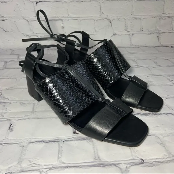 NEW Vince Dunway Ankle-Wrap Leather Snake Print Black Sandals Sz 9