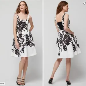 New! White House Black Market Sleeveless Satin Square‎ Neck Fit-and-Flare Dress