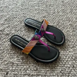 NEW without box Kurt Geiger Multi Leather Kensington T-Bar Sandals