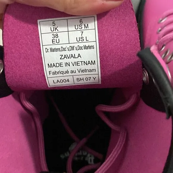 NEW -WOMEN'S DR. MARTENS ZAVALA COMBAT BOOTS- THRIFT PINK- Size 7