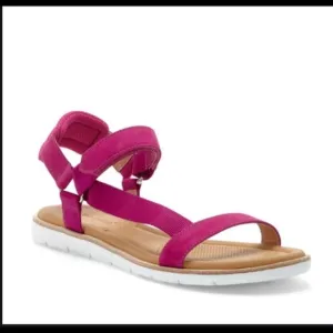 NEW CC Corso Como Brawyn fuchsia flat sandals 6