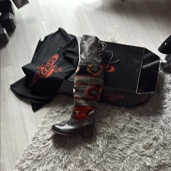 NIB! Freebird Knee-High Leather Boots with Patterned Knit Sz 7