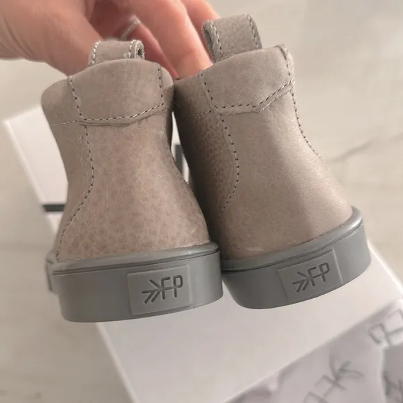 NIB Freshly Picked Salt Flats Leon Boot Size 8