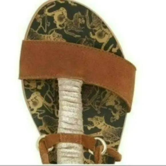 NIB MSRP $78 Free People Fiji Wraparound Sandal Women's Size 38
