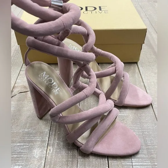 NIB Suede Strappy Puff Lace Block Heel Dakota Sandal The Mode Collective