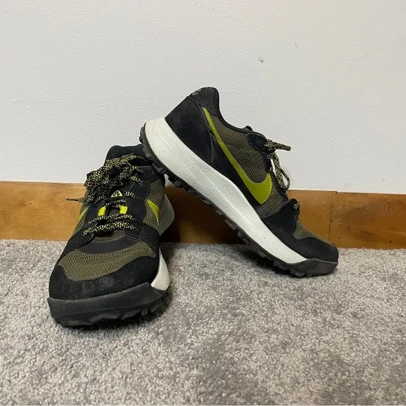 Nike ACG Lowcate Cargo Khaki MossTrail Running Sneaker Men’s 6.5 Women 8
