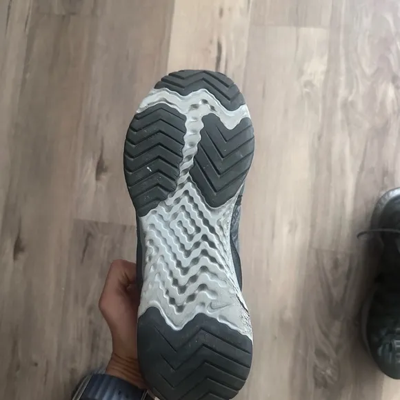 Nike ACG trail sneakers (used)