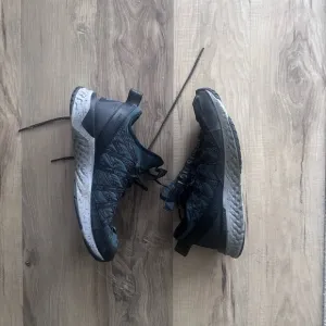 Nike ACG trail sneakers (used)