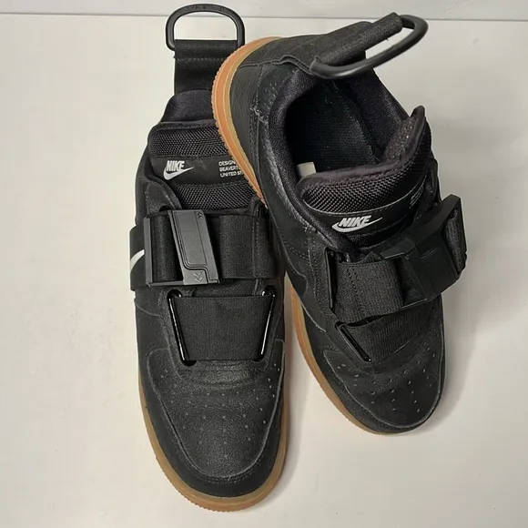Nike Air Force 1  Utility Men’s Black Sneakers Size US 8