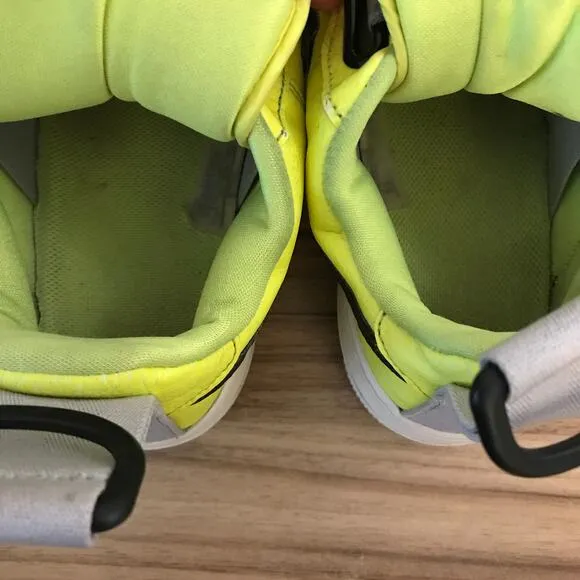 Nike Air Force 1 Utility Volt Mens Size US 9 Shoes Yellow Low Trainer Sneakers