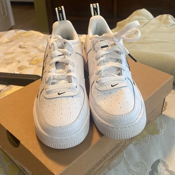 Nike Air Force 1 utility white and black sneakers