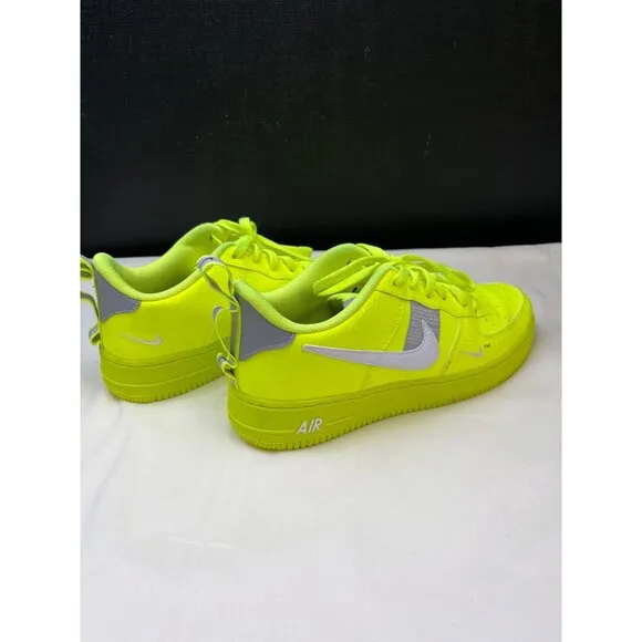 Nike Air Force1 LV8 Utility Boy's Neon Sneakers/Shoes 7Y SKU 5332