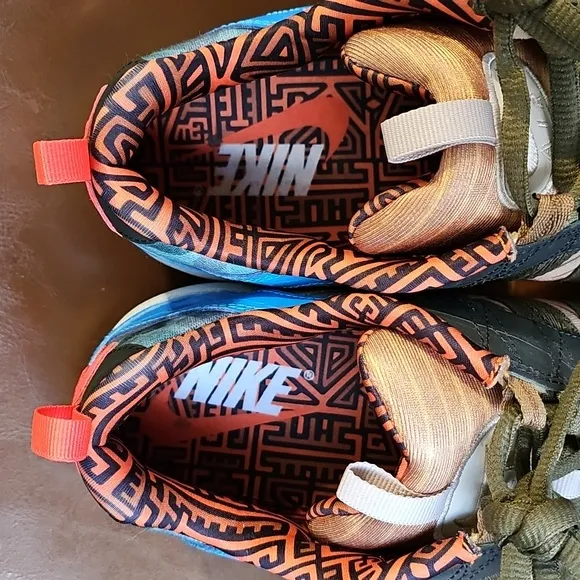 Nike Air Humara Men's Size 12 Sneakers in Like New Condition