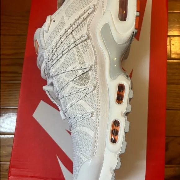 Nike Air Max White/pure platinum men’s size 9 Utility