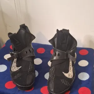 Nike Air VaporMax Utility Men Size 11 Black And Gray Sneakers