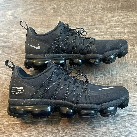 Nike Air Vapormax Utility Run Men’s 11 Black Reflective Sneakers AQ8810-003