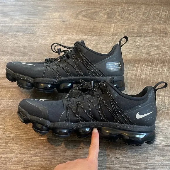 Nike Air Vapormax Utility Run Men’s 11 Black Reflective Sneakers AQ8810-003