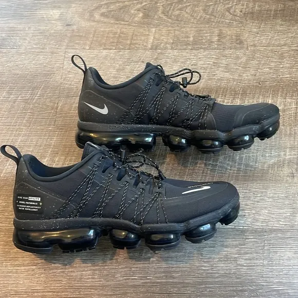 Nike Air Vapormax Utility Run Men’s 11 Black Reflective Sneakers AQ8810-003
