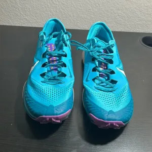 Nike Air Zoom Terra Kiger 7 Sneakers