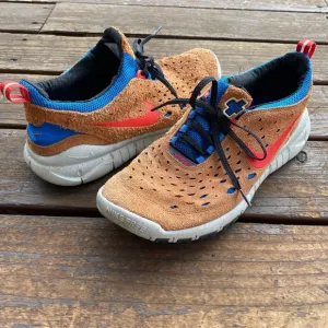 Nike free trail 5.0 suede texture athletic running sneakers