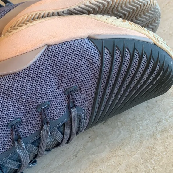 NIKE grey sneakers, grey/pale pink soles, breathable mesh, swoosh. 9.5 EUC