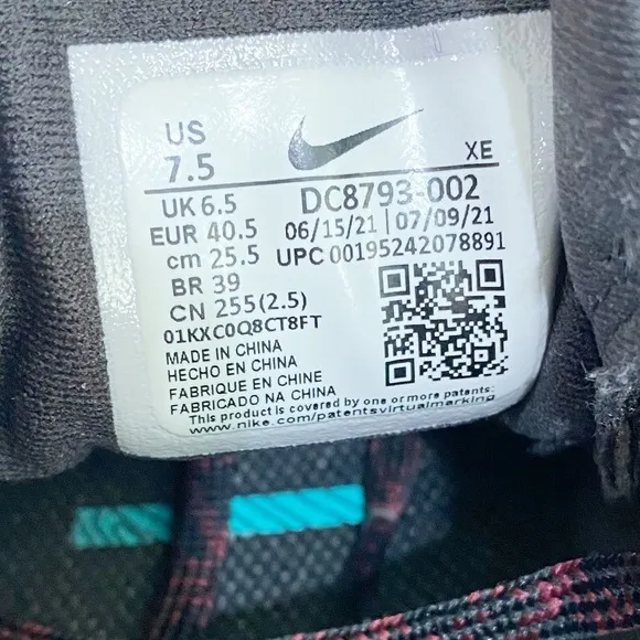 NIKE Men’s Pegasus Trail 3 Gore Tex Sneakers DC8793-002 Black Crimson Size 7.5