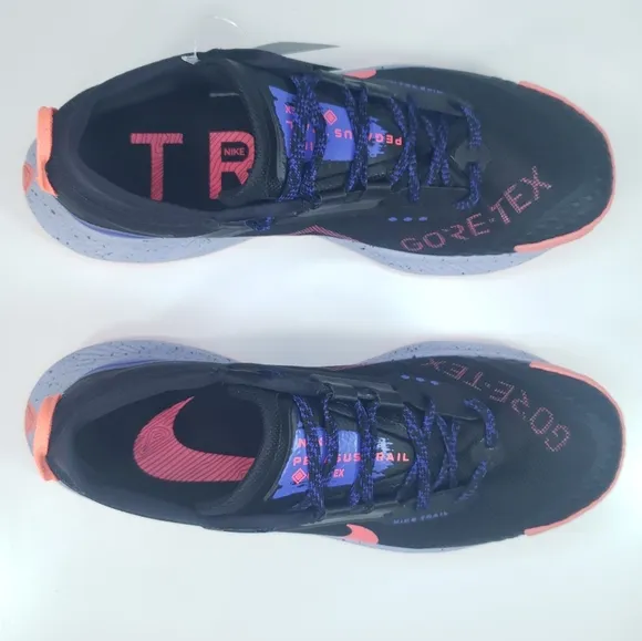 Nike Pegasus Trail 3 GTX Core-Tex Black Flash Crimson Hiking Sneakers Women 9.5