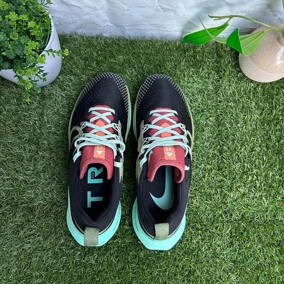 Nike Pegasus Trail 4&quot;Black/Alligator/Canyon Rust/MintTrail Running ShoeWomen6