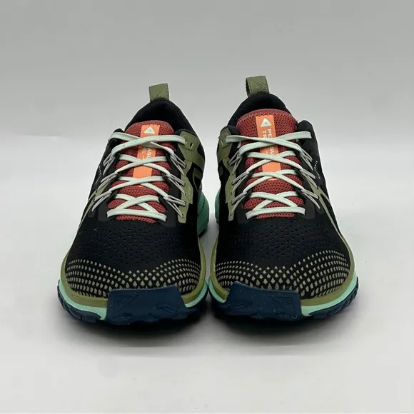 Nike React Pegasus Trail 4 Sneakers. Size 9