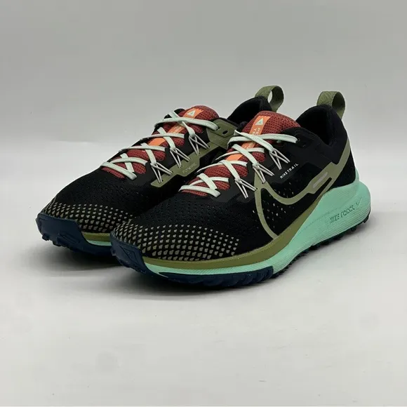 Nike React Pegasus Trail 4 Sneakers. Size 9
