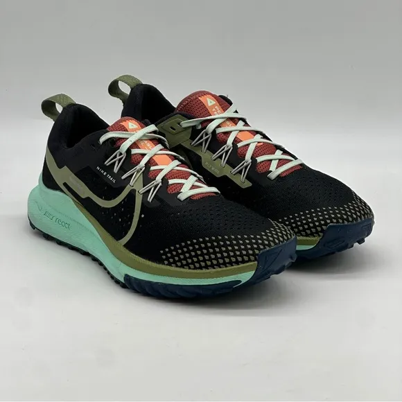 Nike React Pegasus Trail 4 Sneakers. Size 9