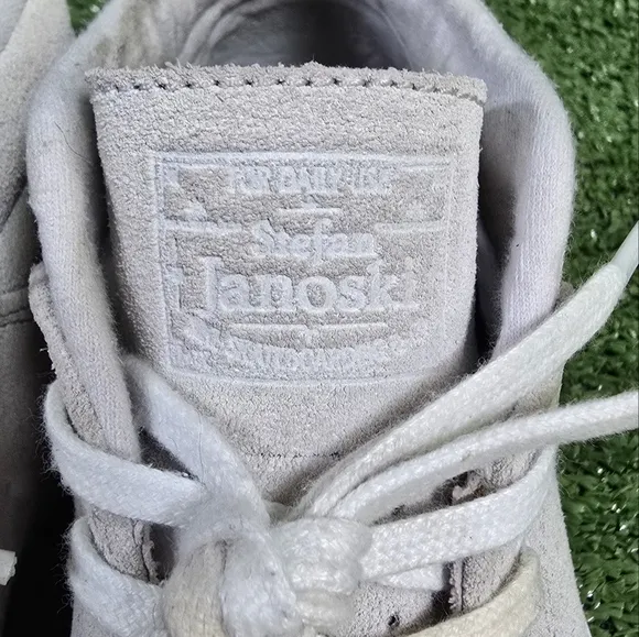 NIKE | SB ZOOM STEFAN JANOSKI MID RM SE SUEDE LEATHER SNEAKERS