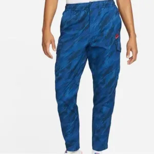 Nike SportswearMen's Woven Unlined Utility Pants size XL