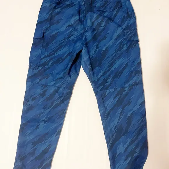 Nike SportswearMen's Woven Unlined Utility Pants size XL