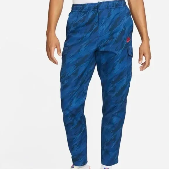 Nike SportswearMen's Woven Unlined Utility Pants size XL