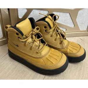 Nike Woodside 2 Sz 3 Y youth High ACG Big Kids Boots Boys leather