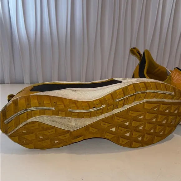 Nike X Gyakusou Air Zoom Pegasus Yellow and Black Sneakers 13